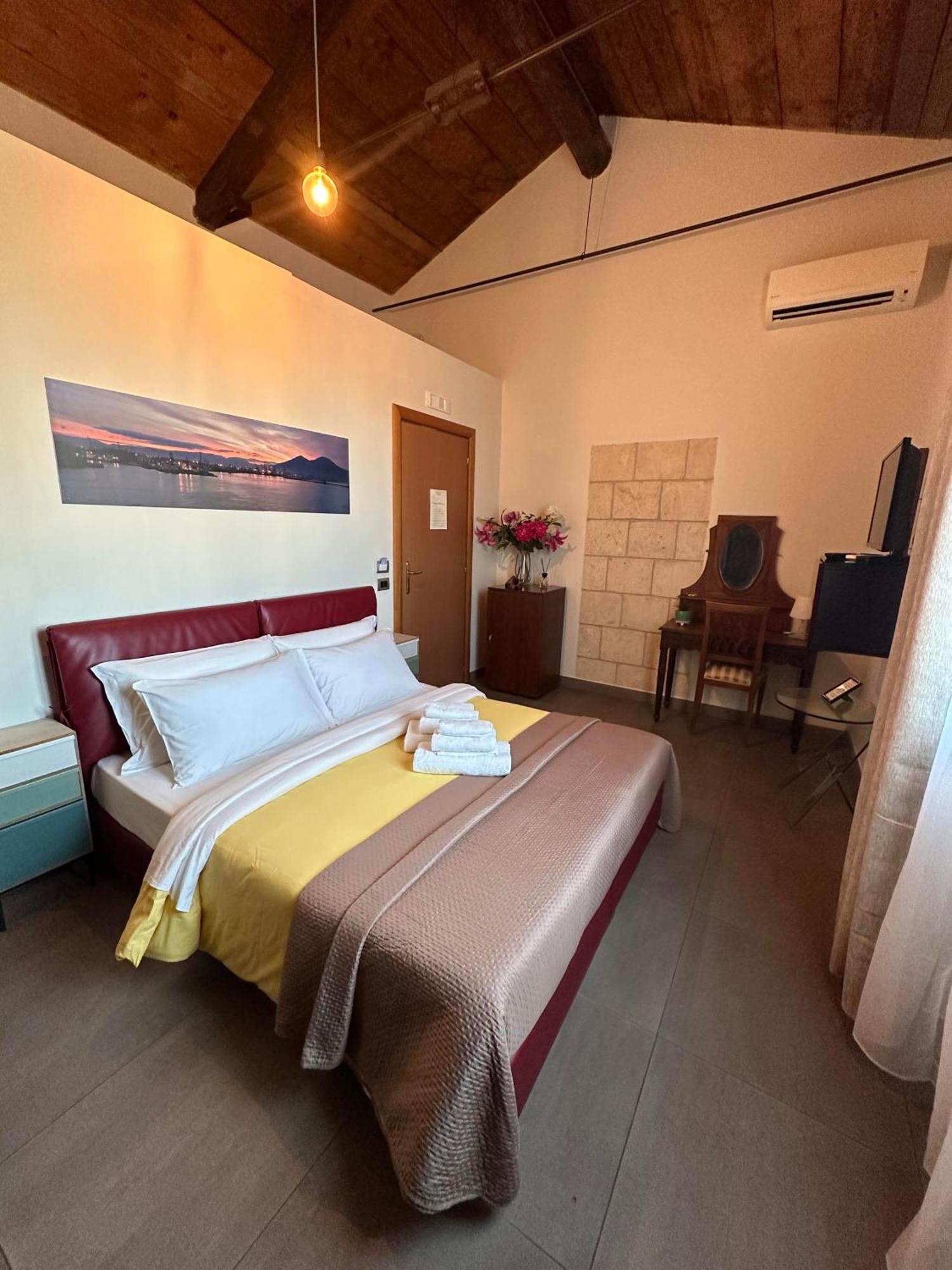 Mansarda Valu Apartment เนเปิลส์ ภายนอก รูปภาพ